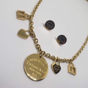 Stainless Steel Set Earing and Neckace